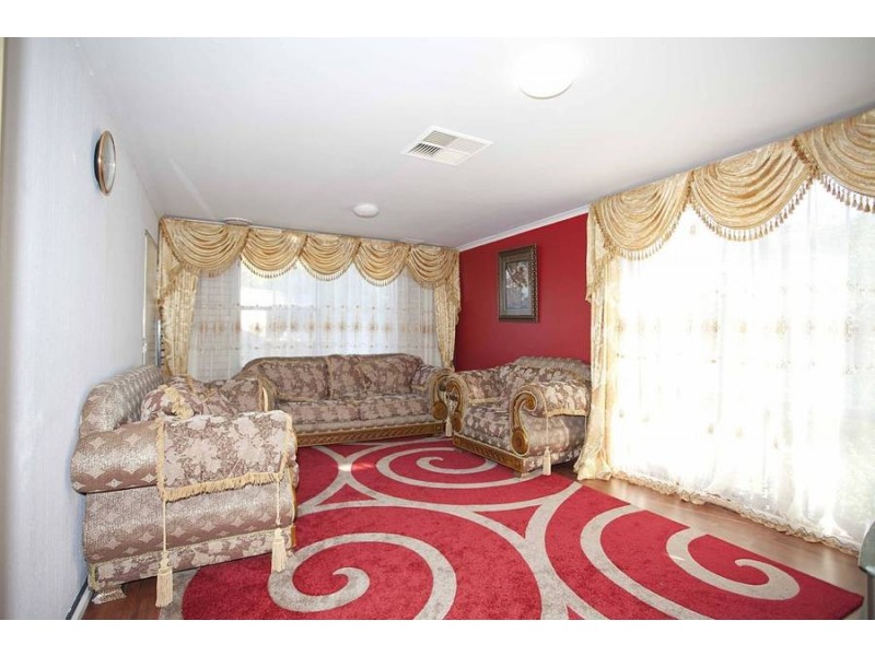 6 Coram Court, Meadow Heights VIC 3048