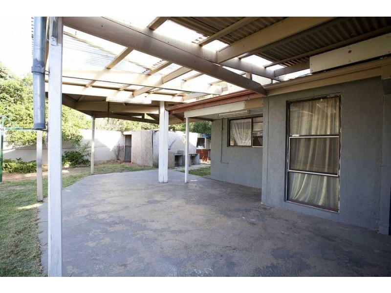 6 Coram Court, Meadow Heights VIC 3048