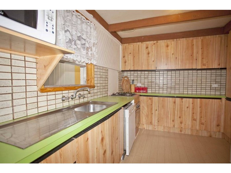 82 Geach Street, Dallas VIC 3047