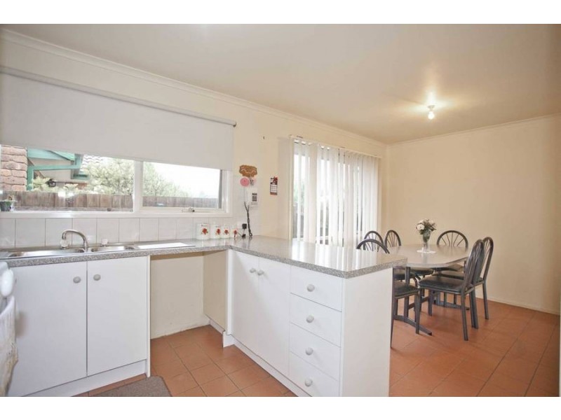 25 Harvey Court, Roxburgh Park VIC 3064
