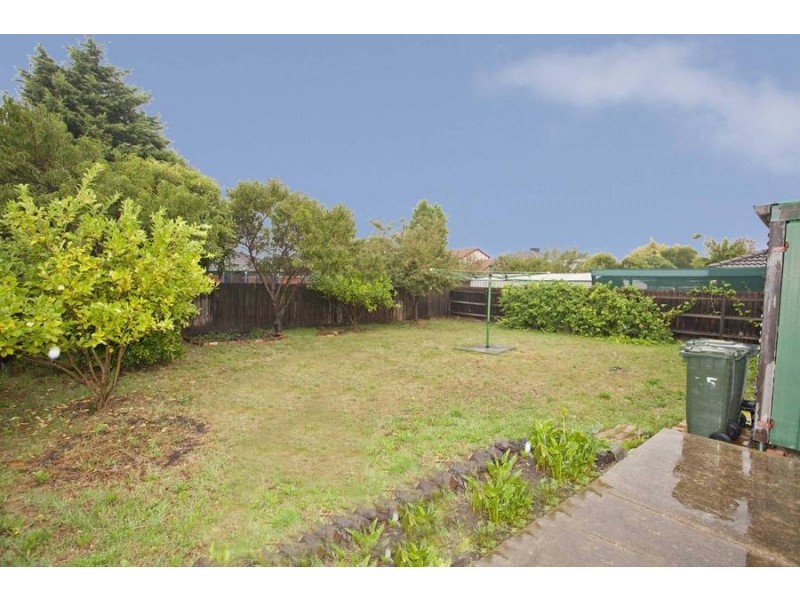 25 Harvey Court, Roxburgh Park VIC 3064