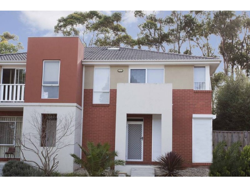 79 Ravenhill Blvd, Roxburgh Park VIC 3064