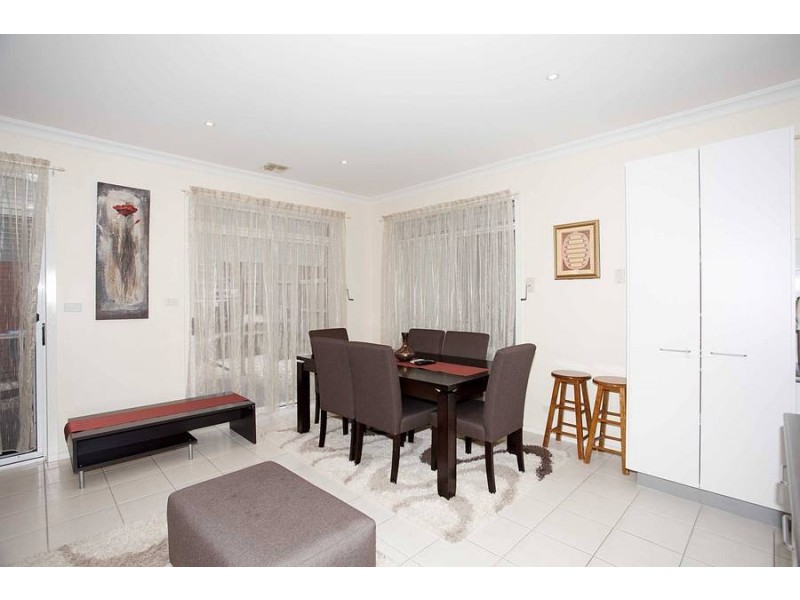 79 Ravenhill Blvd, Roxburgh Park VIC 3064