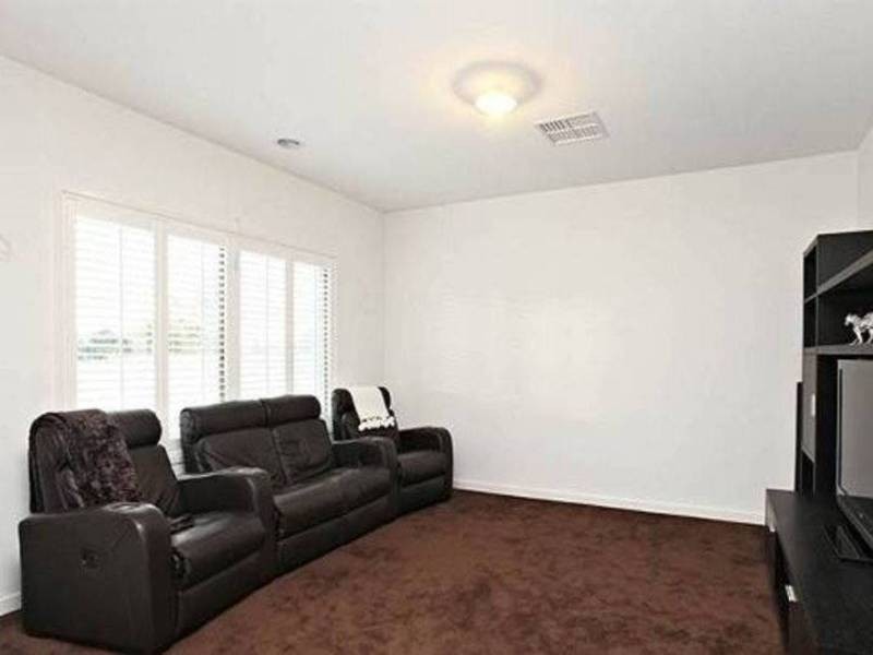 5  Laguna Place, Craigieburn VIC 3064