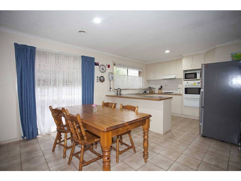 10 Bootie Court, Roxburgh Park VIC 3064