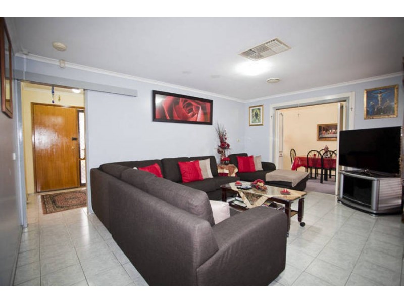 7 Hopkins Way, Meadow Heights VIC 3048