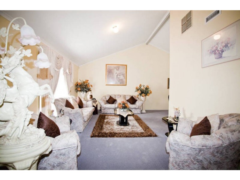 7 Hopkins Way, Meadow Heights VIC 3048