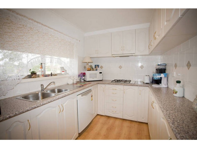 18 Melwood Court, Meadow Heights VIC 3048