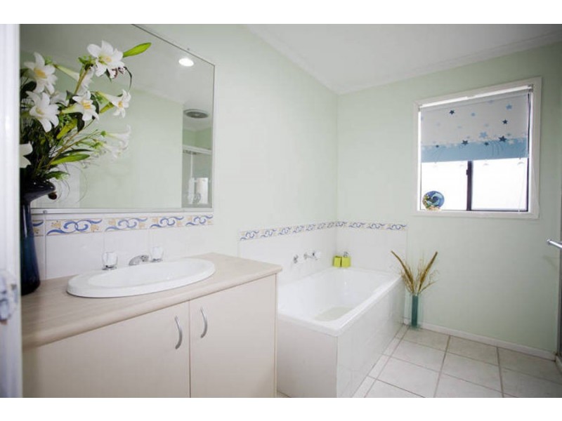 3 Brookside Court, Craigieburn VIC 3064