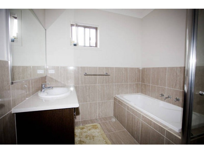 22 Kooyong Court, Craigieburn VIC 3064