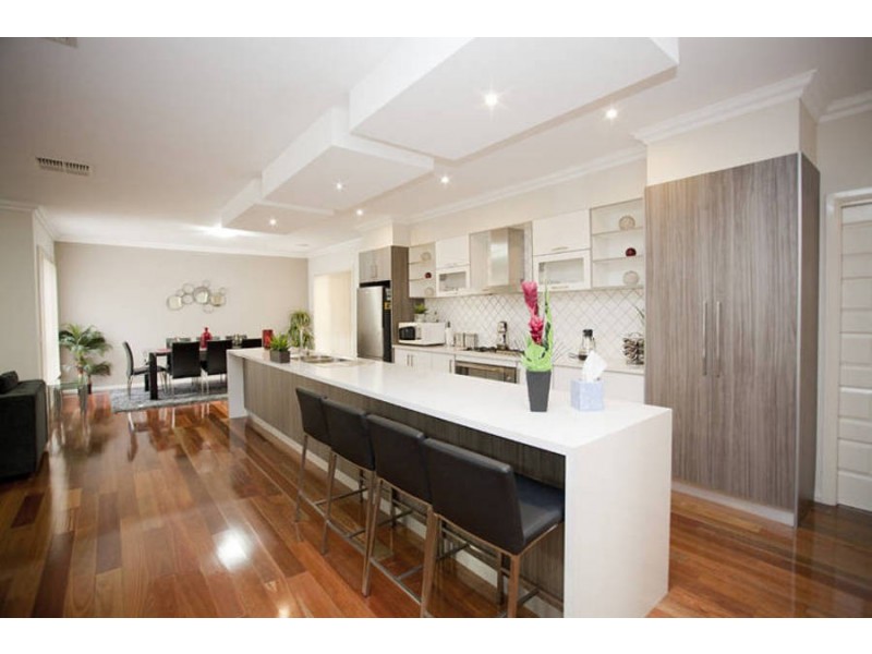 14 Darlington Court, Roxburgh Park VIC 3064