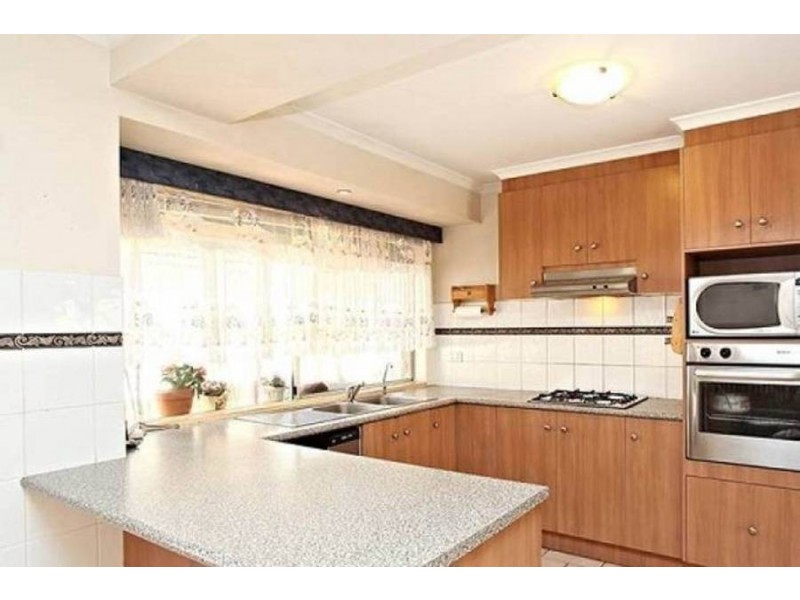 17 Hemsworth Court, Roxburgh Park VIC 3064