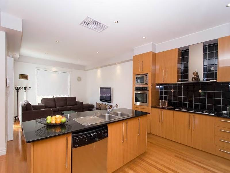 14 Ainsworth Court, Roxburgh Park VIC 3064