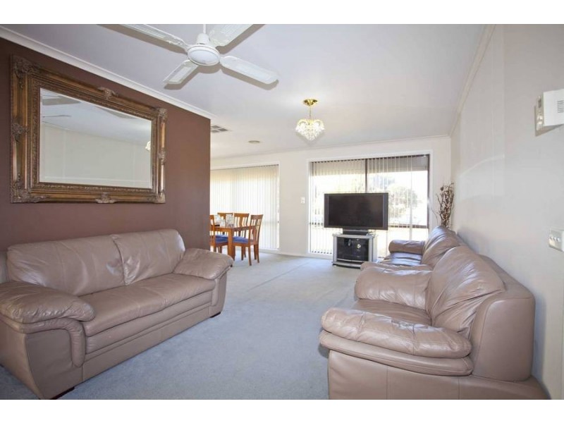 19 Goodenia Close, Meadow Heights VIC 3048