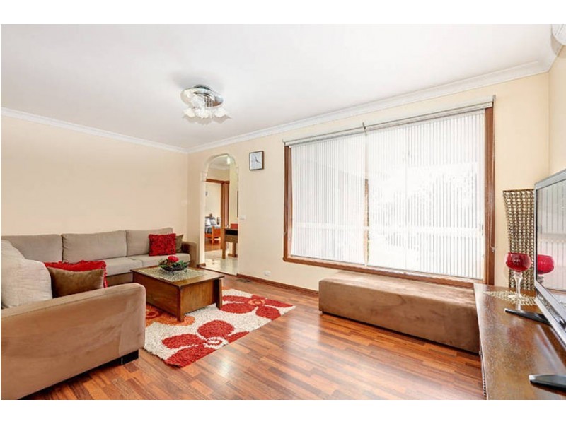 1/8 Seville Court, Meadow Heights VIC 3048