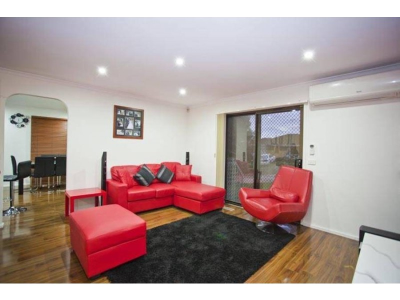 24 Hibiscus Close, Meadow Heights VIC 3048