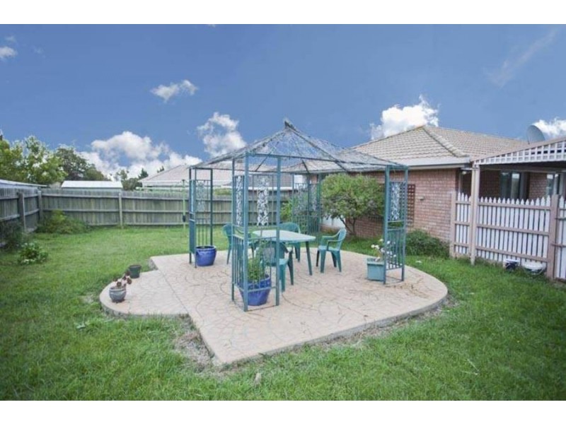 24 Hibiscus Close, Meadow Heights VIC 3048