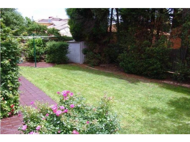 8 Molineux Way, Roxburgh Park VIC 3064