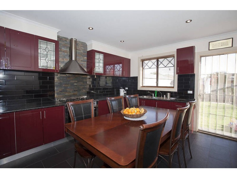 4 Hilgay Street, Coolaroo VIC 3048