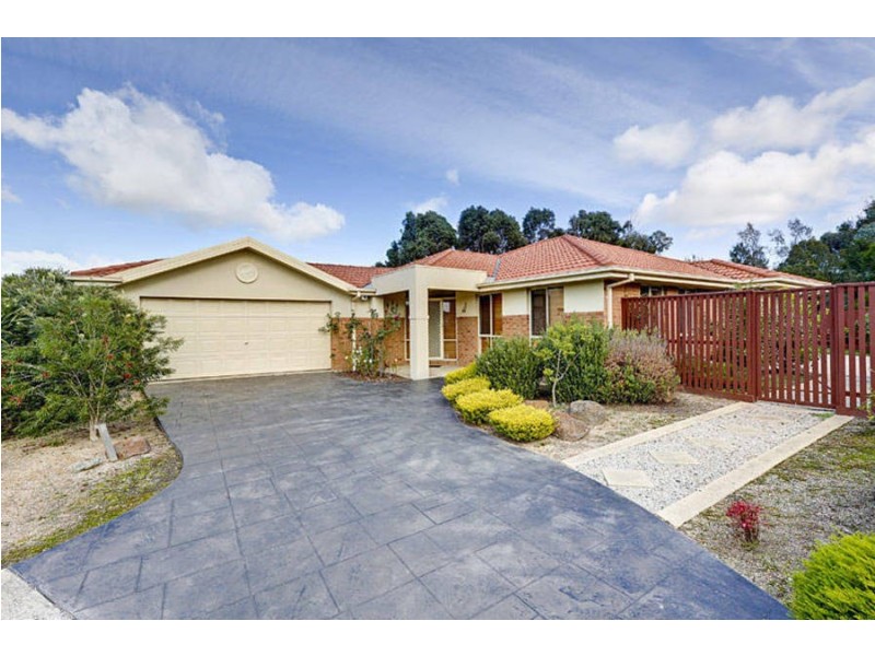 8 Harmony Court, Roxburgh Park VIC 3064