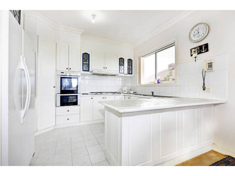 11 Bronco Court, Meadow Heights VIC 3048