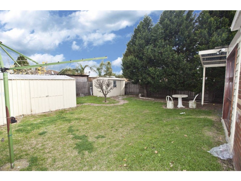 67 Rossiter Avenue, Roxburgh Park VIC 3064