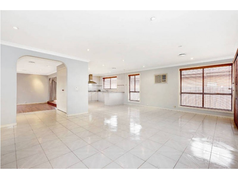 119 Malmsbury Drive, Meadow Heights VIC 3048