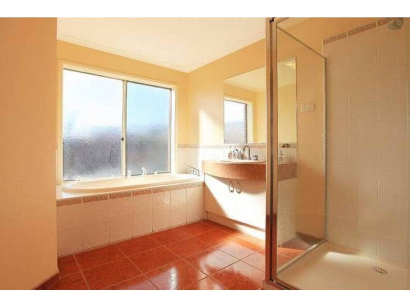 23 Marne Drive, Roxburgh Park VIC 3064