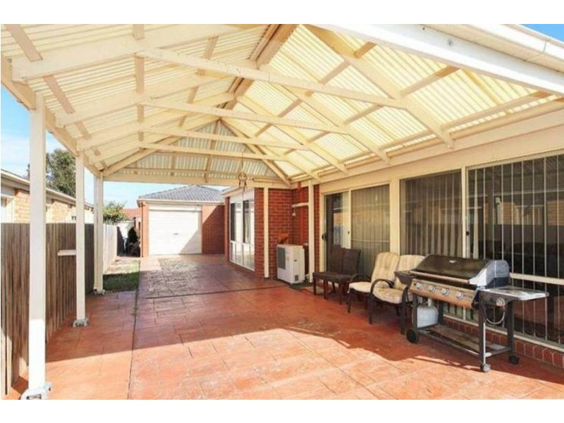 23 Marne Drive, Roxburgh Park VIC 3064