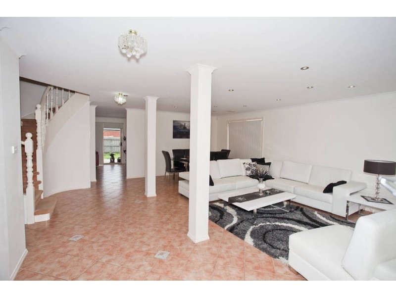 50 Limpopa Square, Roxburgh Park VIC 3064