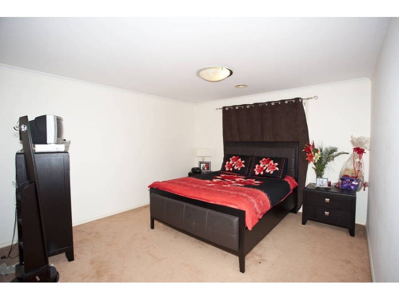 50 Limpopa Square, Roxburgh Park VIC 3064