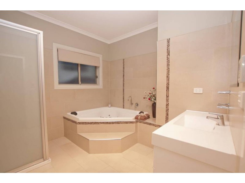 13 Bambury Court, Campbellfield VIC 3061