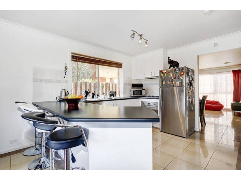 45 Limpopa Square, Roxburgh Park VIC 3064