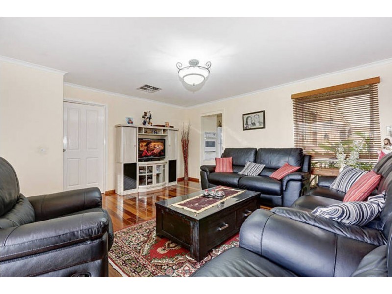 11 Judge Place, Roxburgh Park VIC 3064