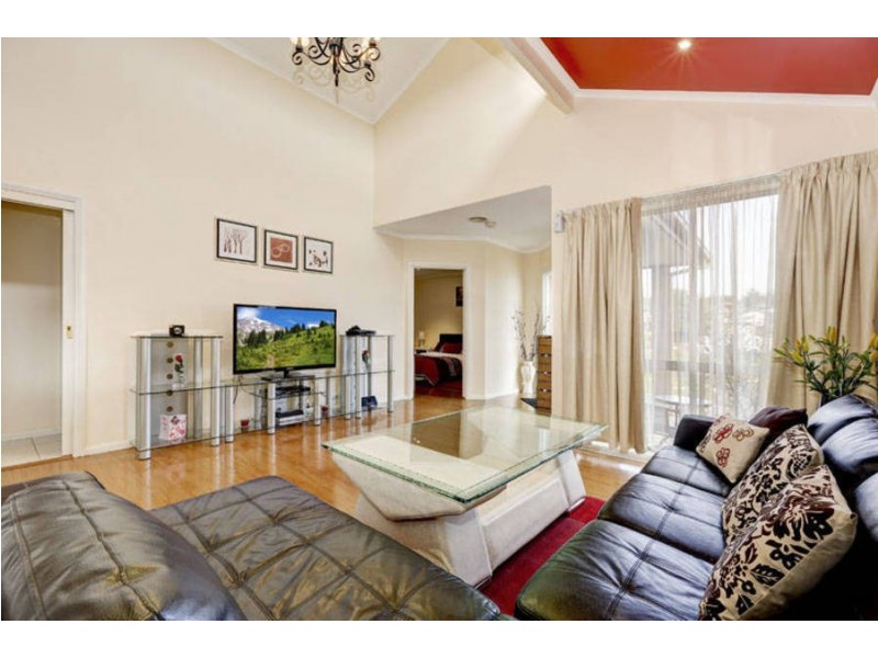 1/34 Papworth Place, Meadow Heights VIC 3048