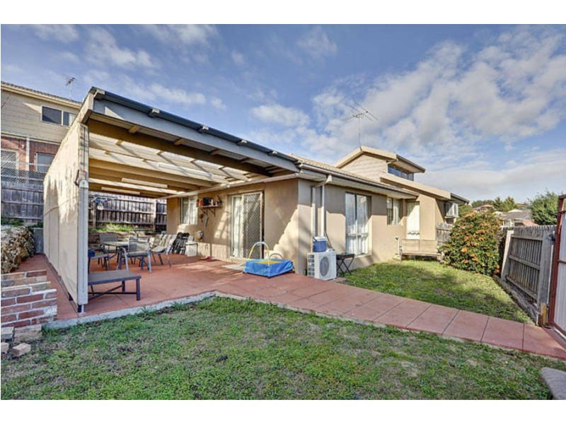1/34 Papworth Place, Meadow Heights VIC 3048