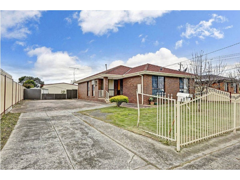 4 Taradale Court, Meadow Heights VIC 3048