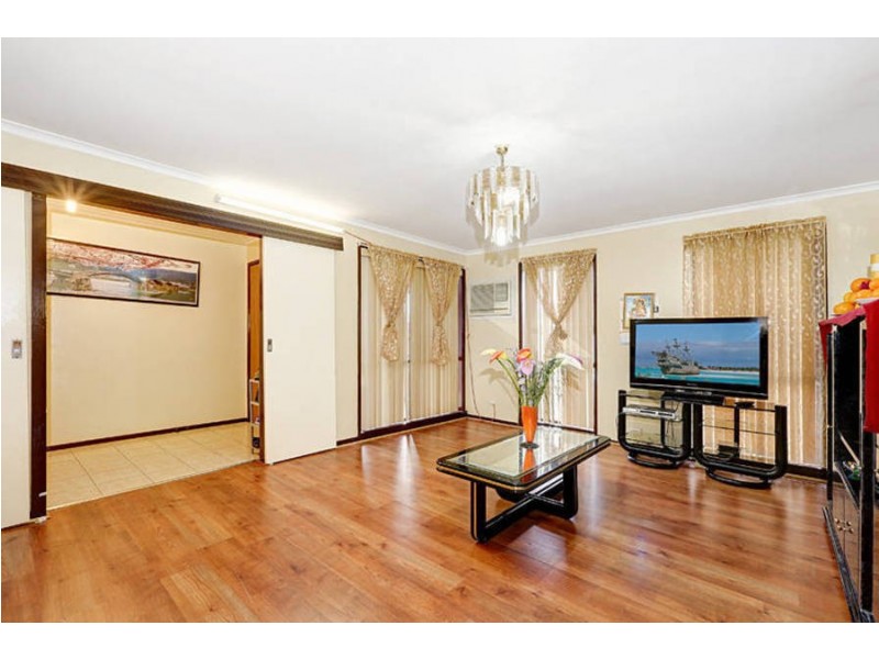 4 Taradale Court, Meadow Heights VIC 3048