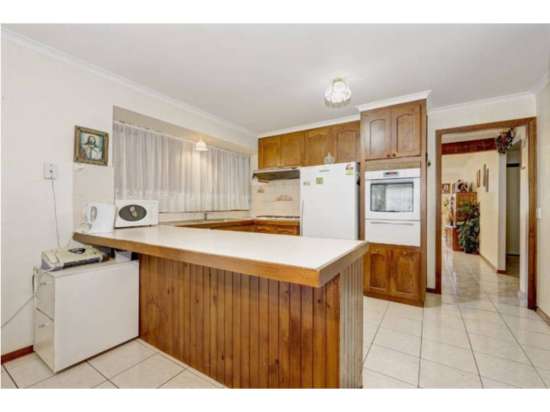 11 Aster Close, Meadow Heights VIC 3048