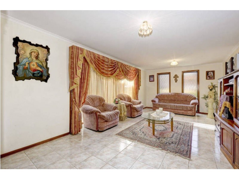 11 Aster Close, Meadow Heights VIC 3048