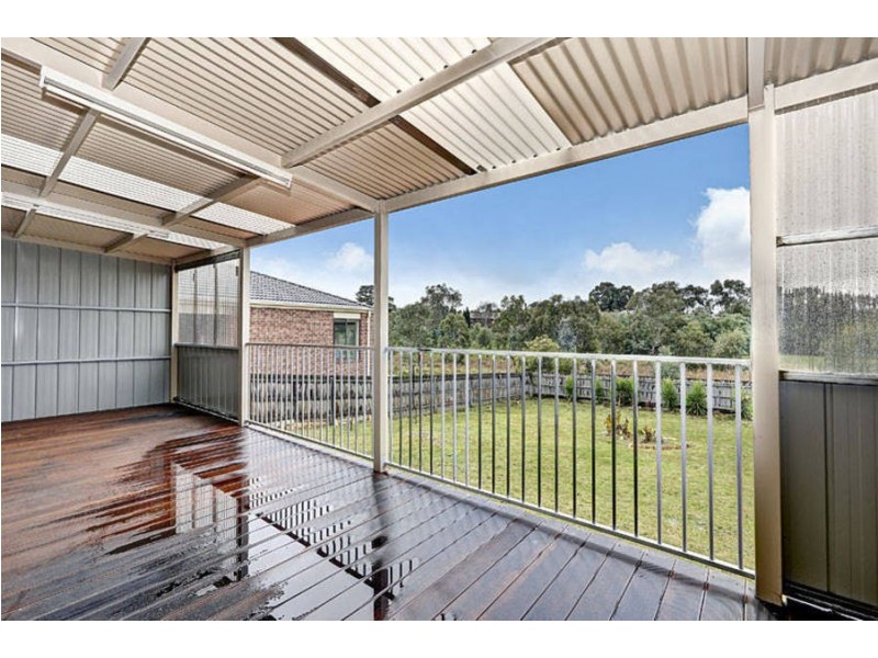 46 Axminster Drive, Craigieburn VIC 3064