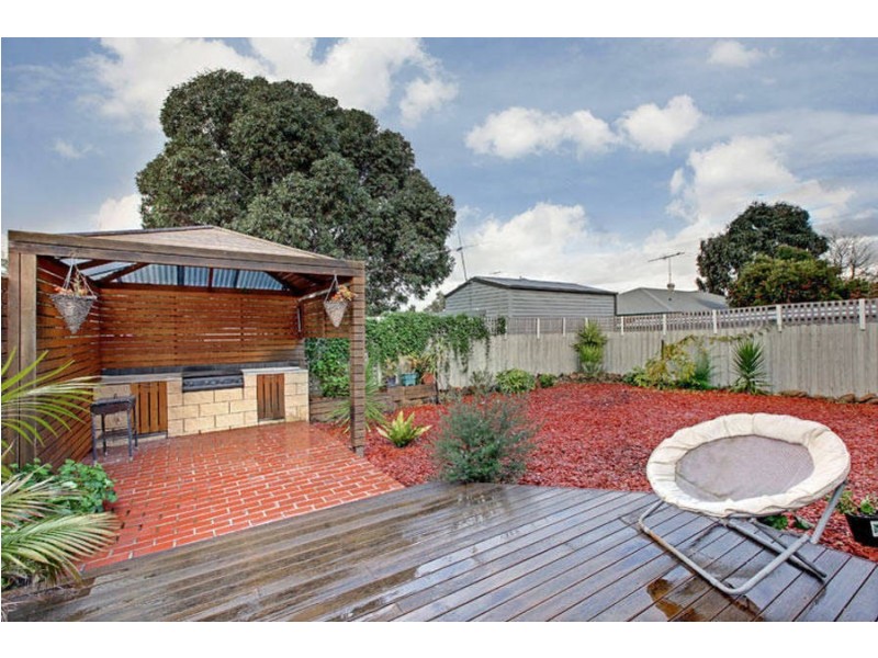 6 Norton Place, Roxburgh Park VIC 3064
