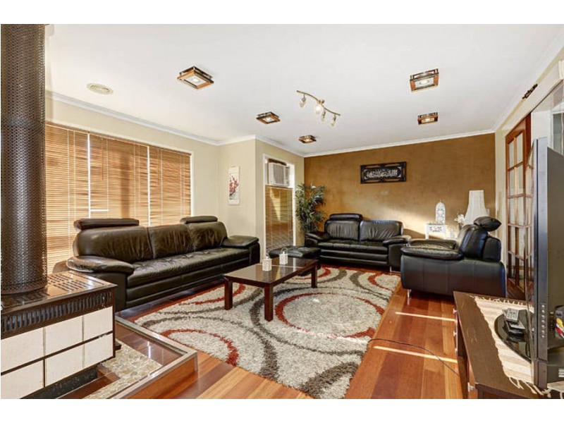 16 Nourell Court, Meadow Heights VIC 3048