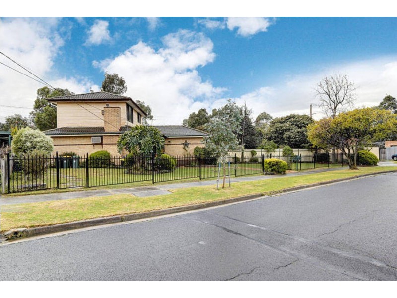 30 Alec Crescent, Fawkner VIC 3060