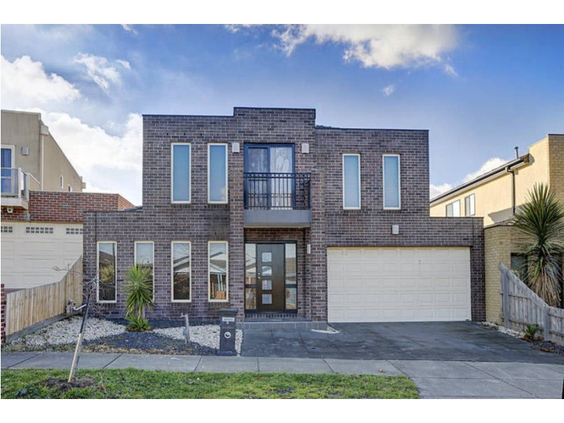 5 Bentley Avenue, Roxburgh Park VIC 3064