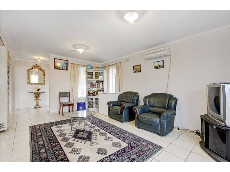 14 Moyne Crescent, Coolaroo VIC 3048