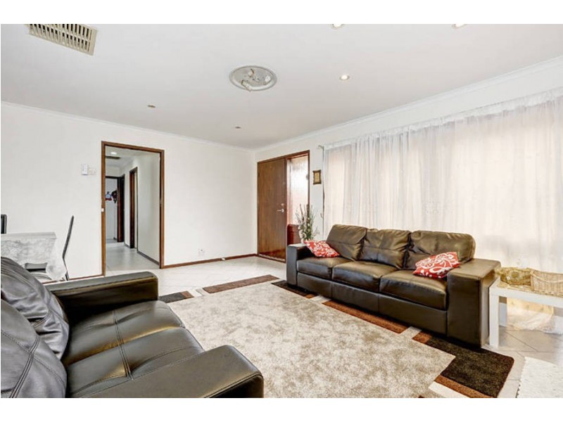 14 Ellam Court, Meadow Heights VIC 3048