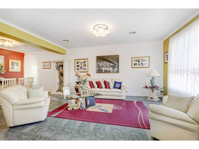 20 Mackellar Drive, Roxburgh Park VIC 3064