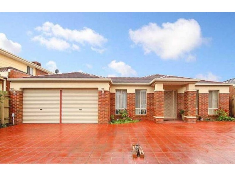 32 Salween Crescent, Roxburgh Park VIC 3064