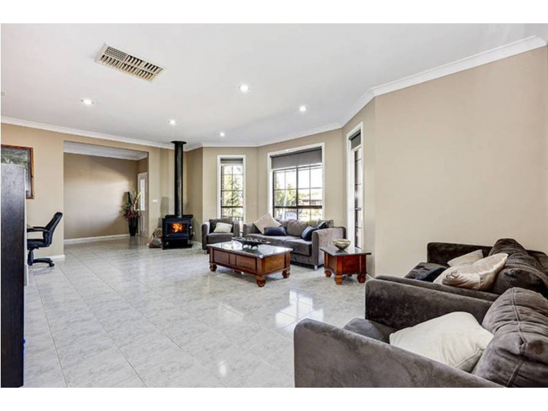 3 Tyrell Court, Meadow Heights VIC 3048